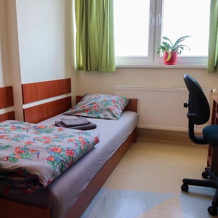 Albergue Dom Studencki Raj Breslavia Exterior foto