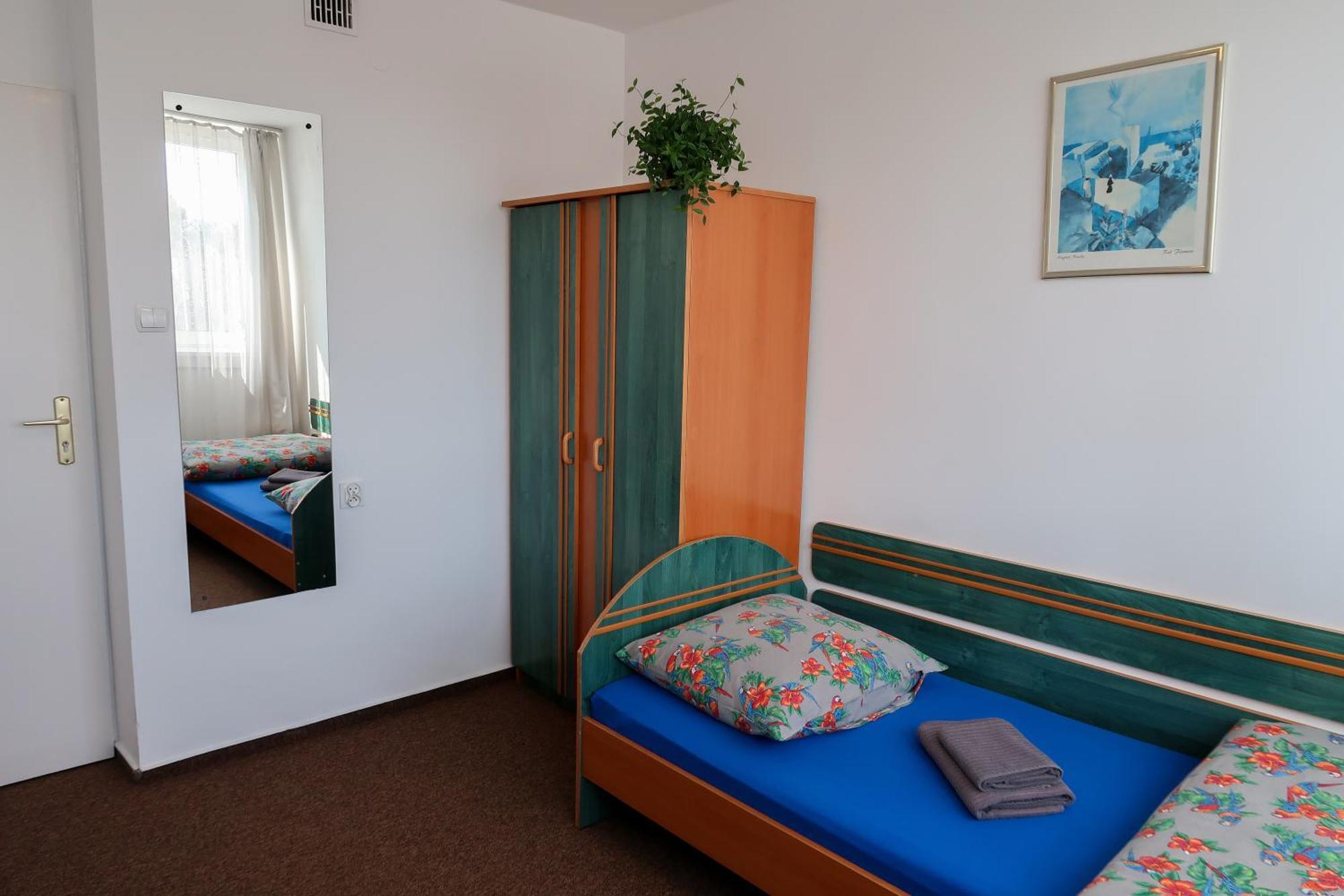 Albergue Dom Studencki Raj Breslavia Exterior foto