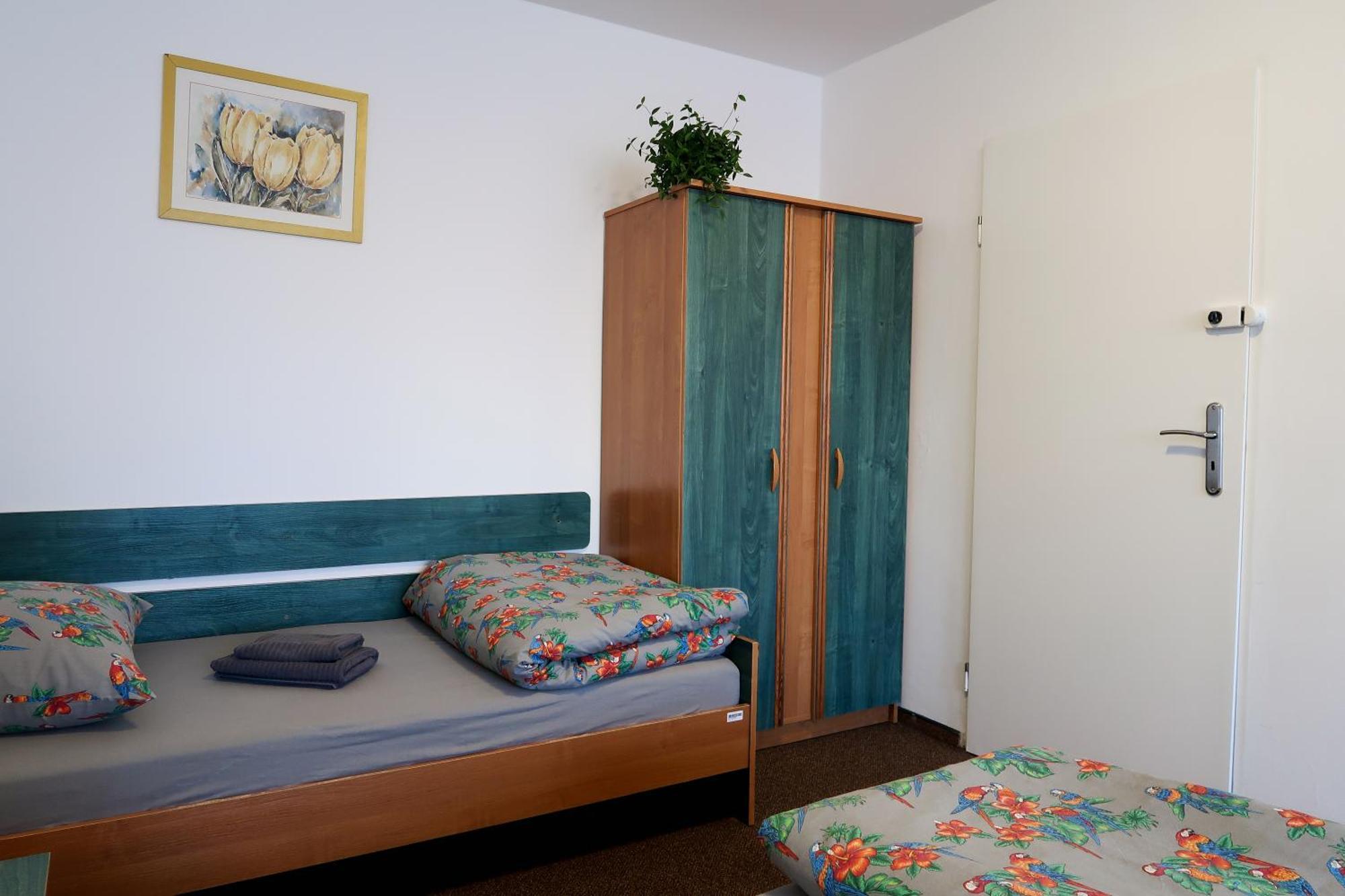 Albergue Dom Studencki Raj Breslavia Exterior foto